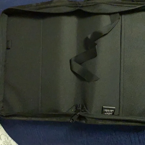 ~Greg Gift Company~ Black Bible Cover - Picture 4 of 9